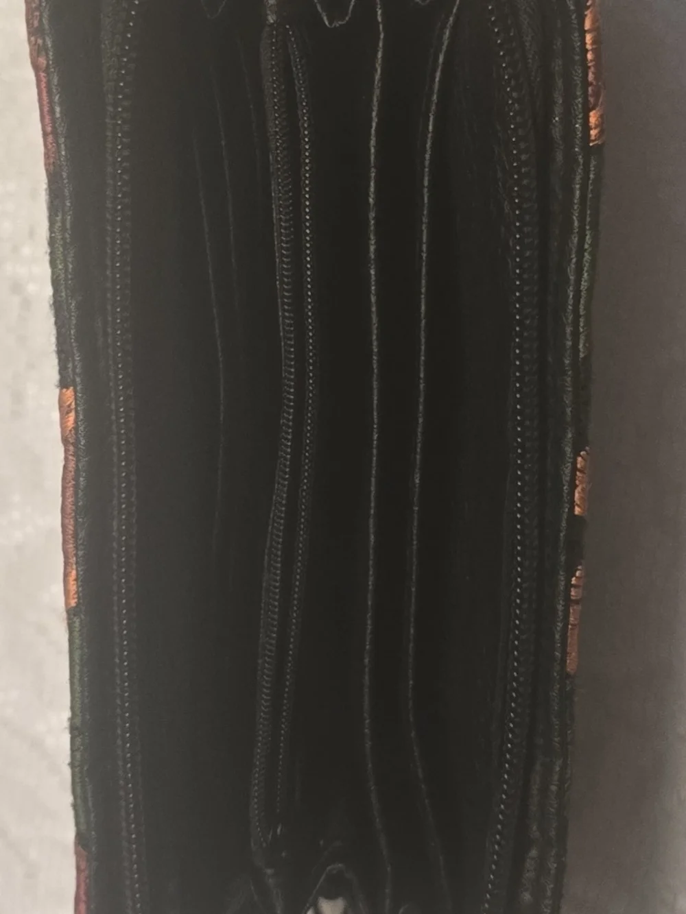 Artisanal Mexican Hand-Embroidered Floral Zipper Clutch Long Wallet